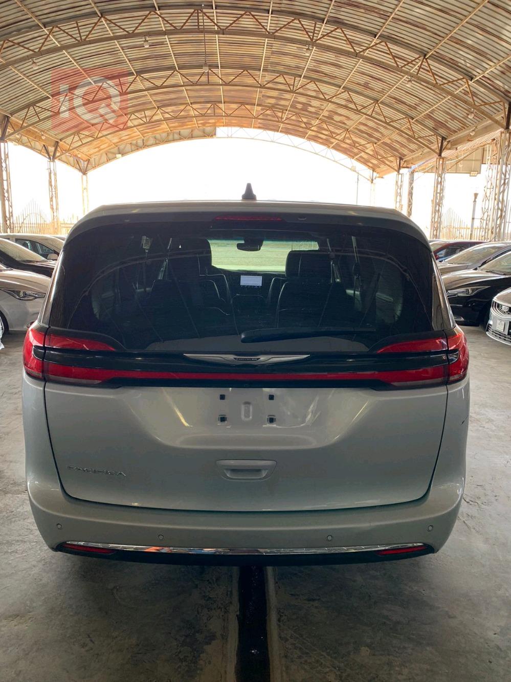 Chrysler Pacifica